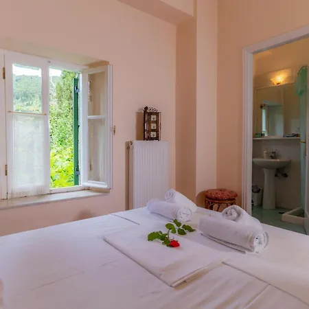 Apartment Aspro Stone Mansion In The Area Of Lefkada *