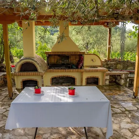 Aspro Stone Mansion In The Area Of Lefkada Apartment Asprogerakata