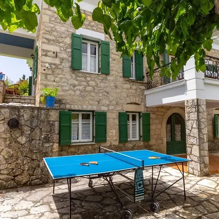 Apartment Aspro Stone Mansion In The Area Of Lefkada Asprogerakata