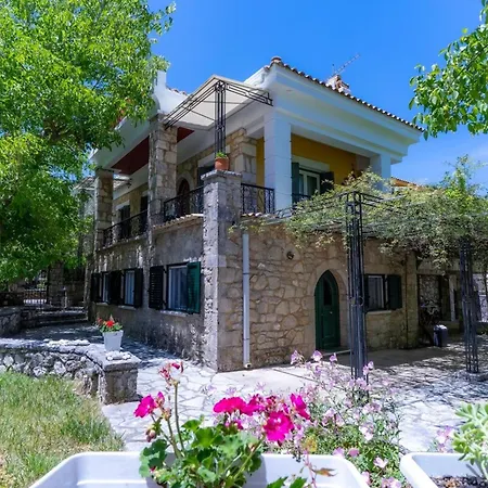 Apartment Aspro Stone Mansion In The Area Of Lefkada Asprogerakata