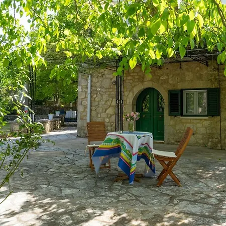 Aspro Stone Mansion In The Area Of Lefkada Apartment